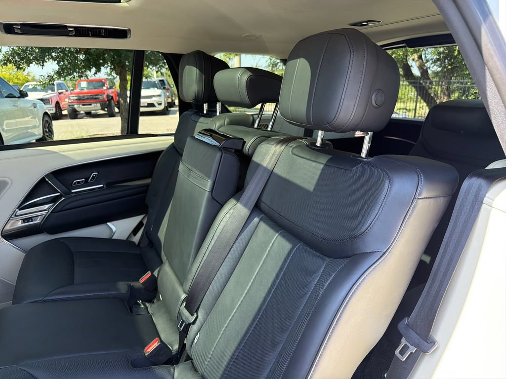 Used 2022 Land Rover Range Rover Long Wheelbase SE AWD/4WD image 34