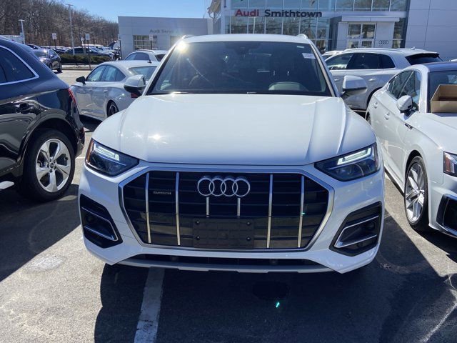 Certified 2023 Audi Q5 Premium w/ Convenience Package AWD/4WD image 2