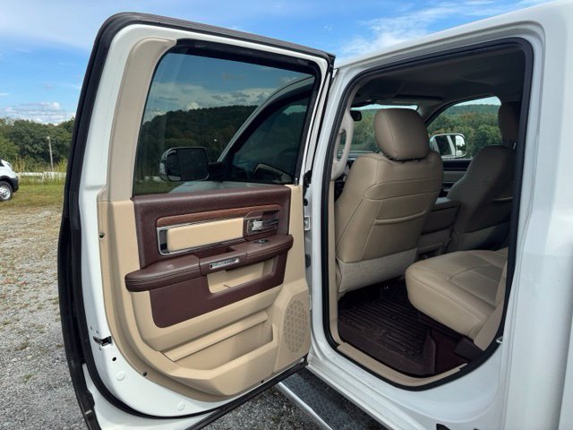 Used 2018 RAM 3500 Laramie AWD/4WD image 11