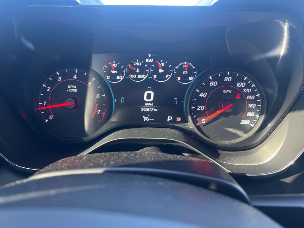 Used 2018 Chevrolet Camaro SS RWD image 11