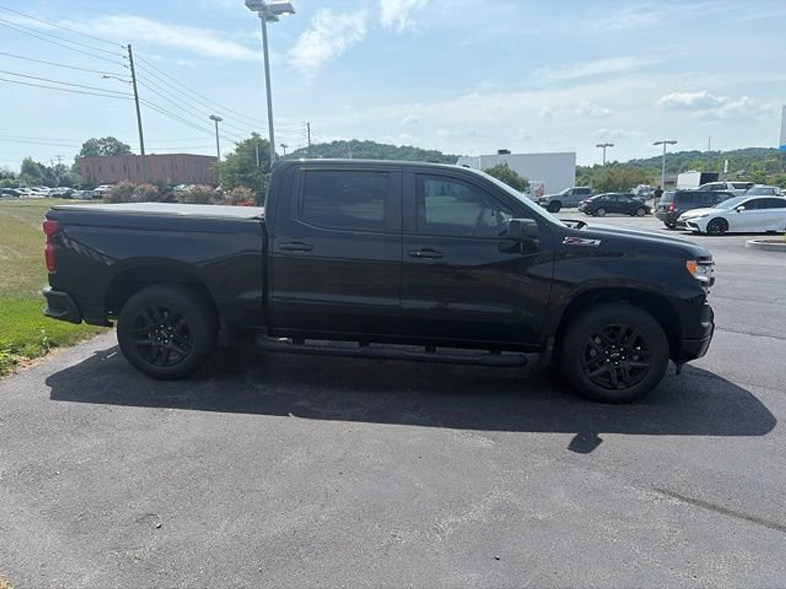Certified 2023 Chevrolet Silverado 1500 RST w/ Z71 Off-Road Package AWD/4WD image 5