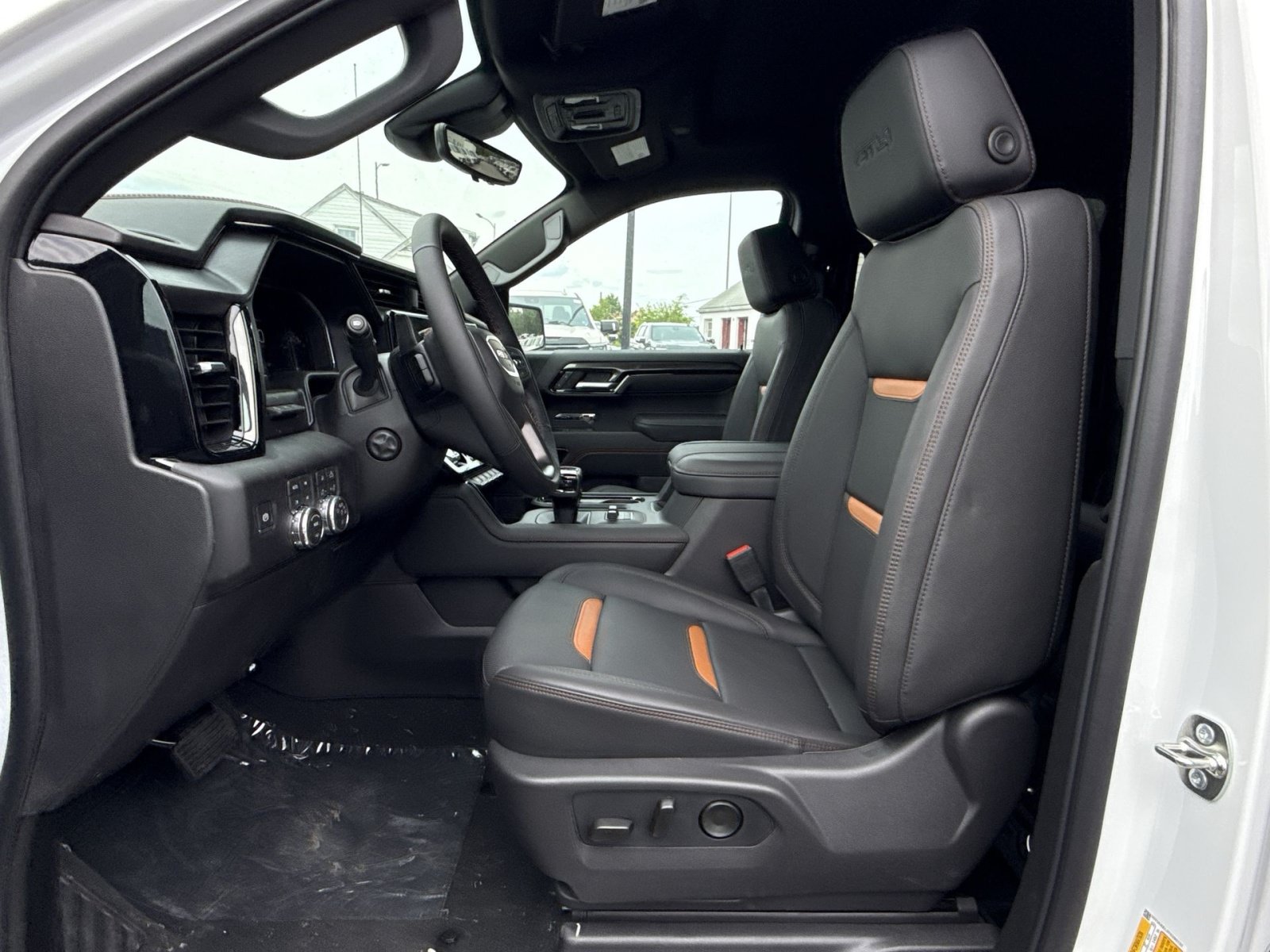 New 2026 GMC Sierra 1500 AT4 w/ AT4 Premium Package AWD/4WD image 13
