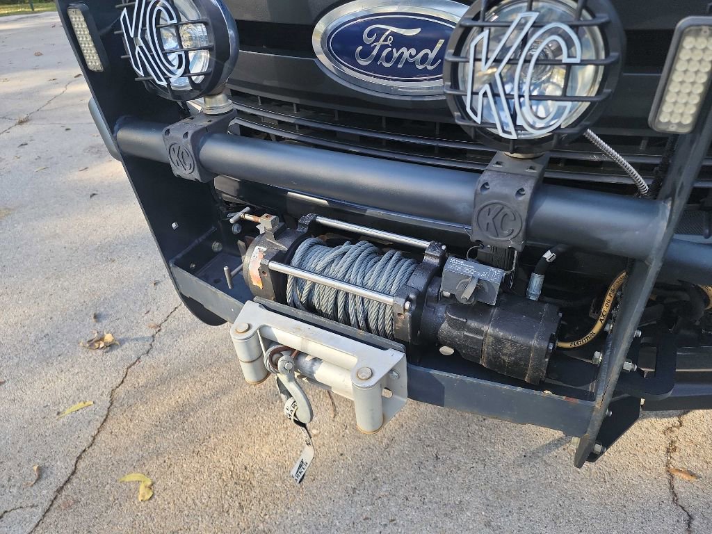 Used 2017 Ford F250 XL w/ Power Equipment Group image 3