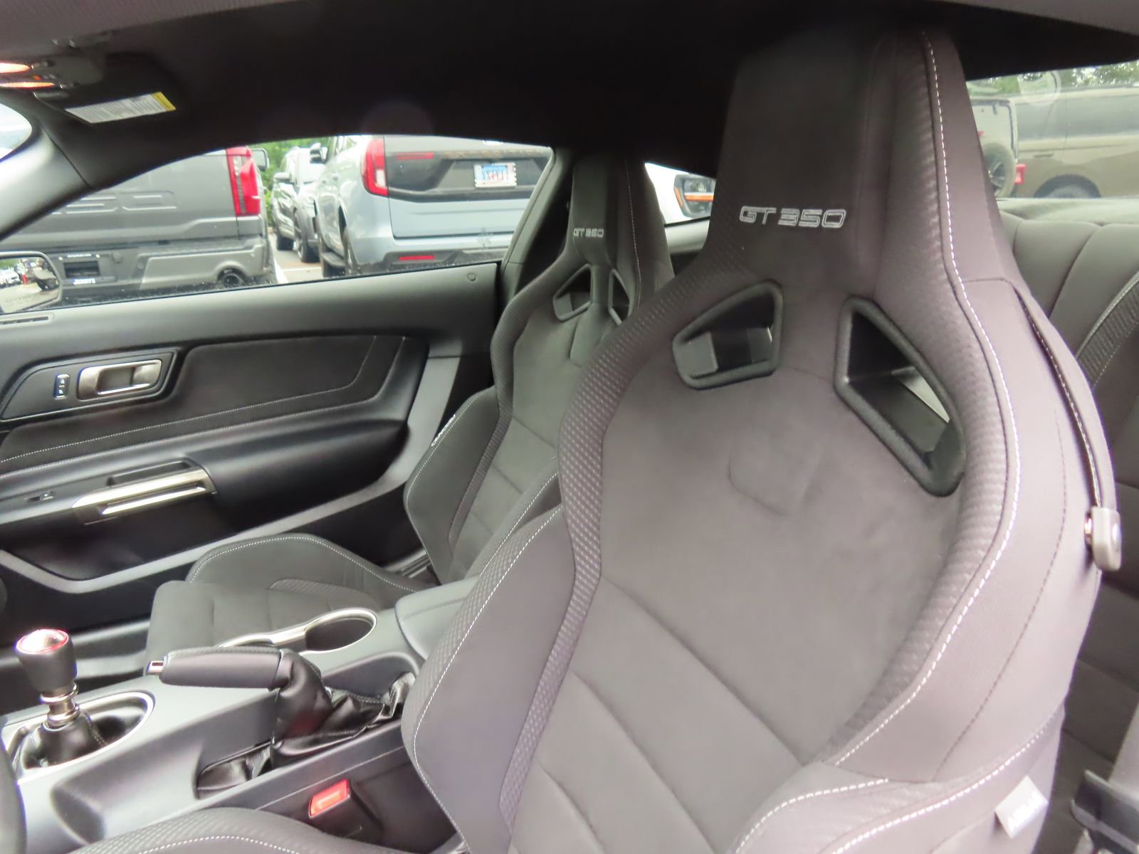 Certified 2018 Ford Mustang Shelby GT350 w/ Electronics Package RWD image 37