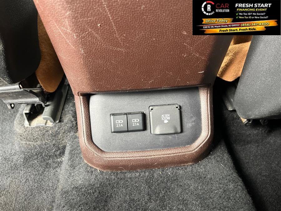 Used 2020 Toyota Highlander Platinum image 42