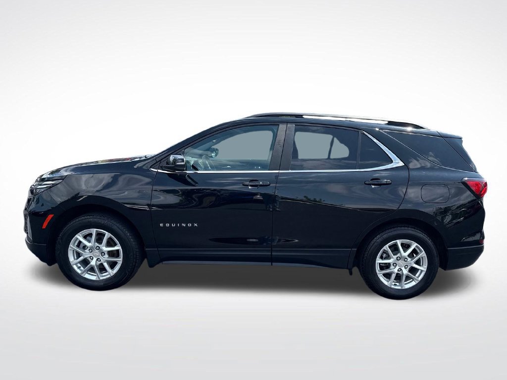 Used 2024 Chevrolet Equinox LT AWD/4WD image 2