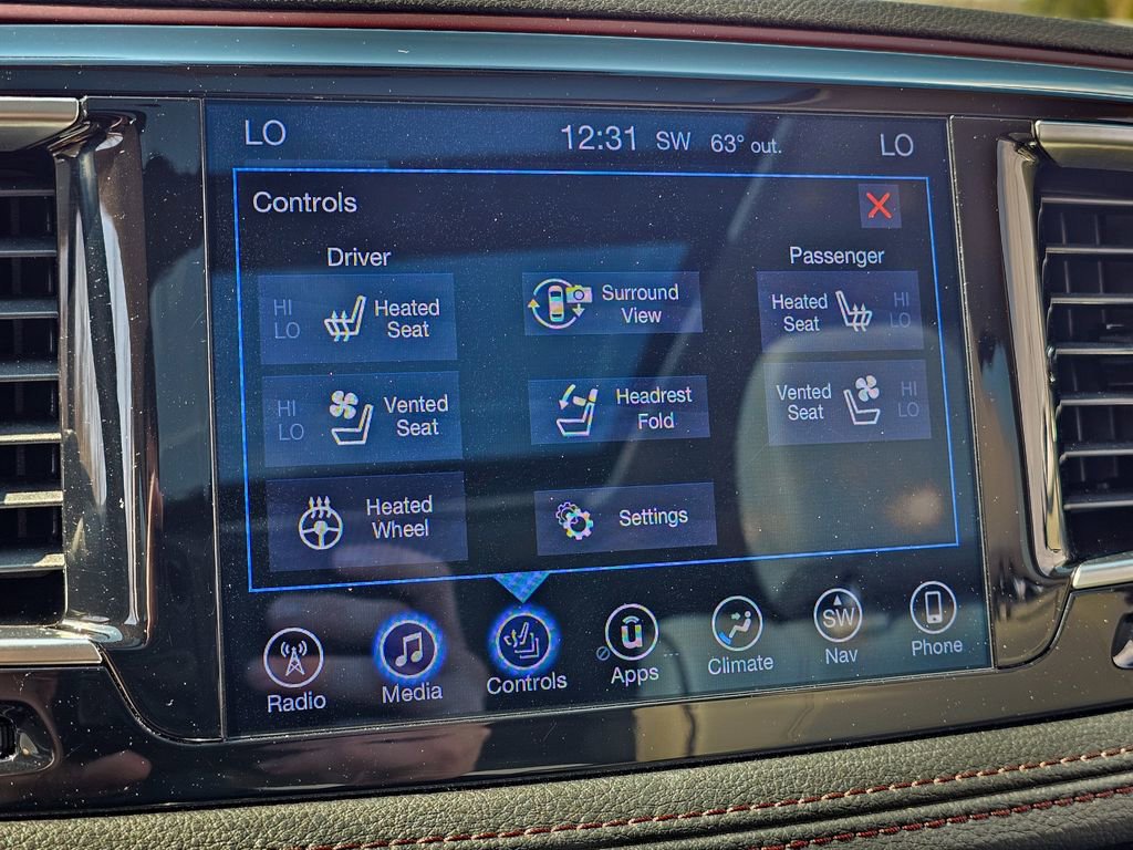 Used 2017 Chrysler Pacifica Limited w/ UConnect Theater Package image 24
