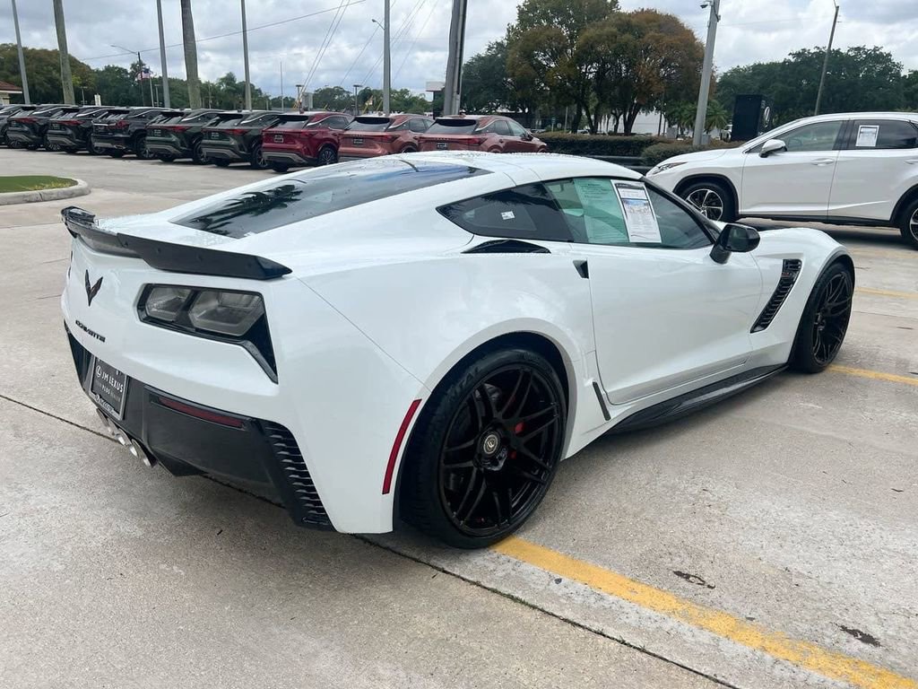 Used 2019 Chevrolet Corvette Z06 RWD image 7