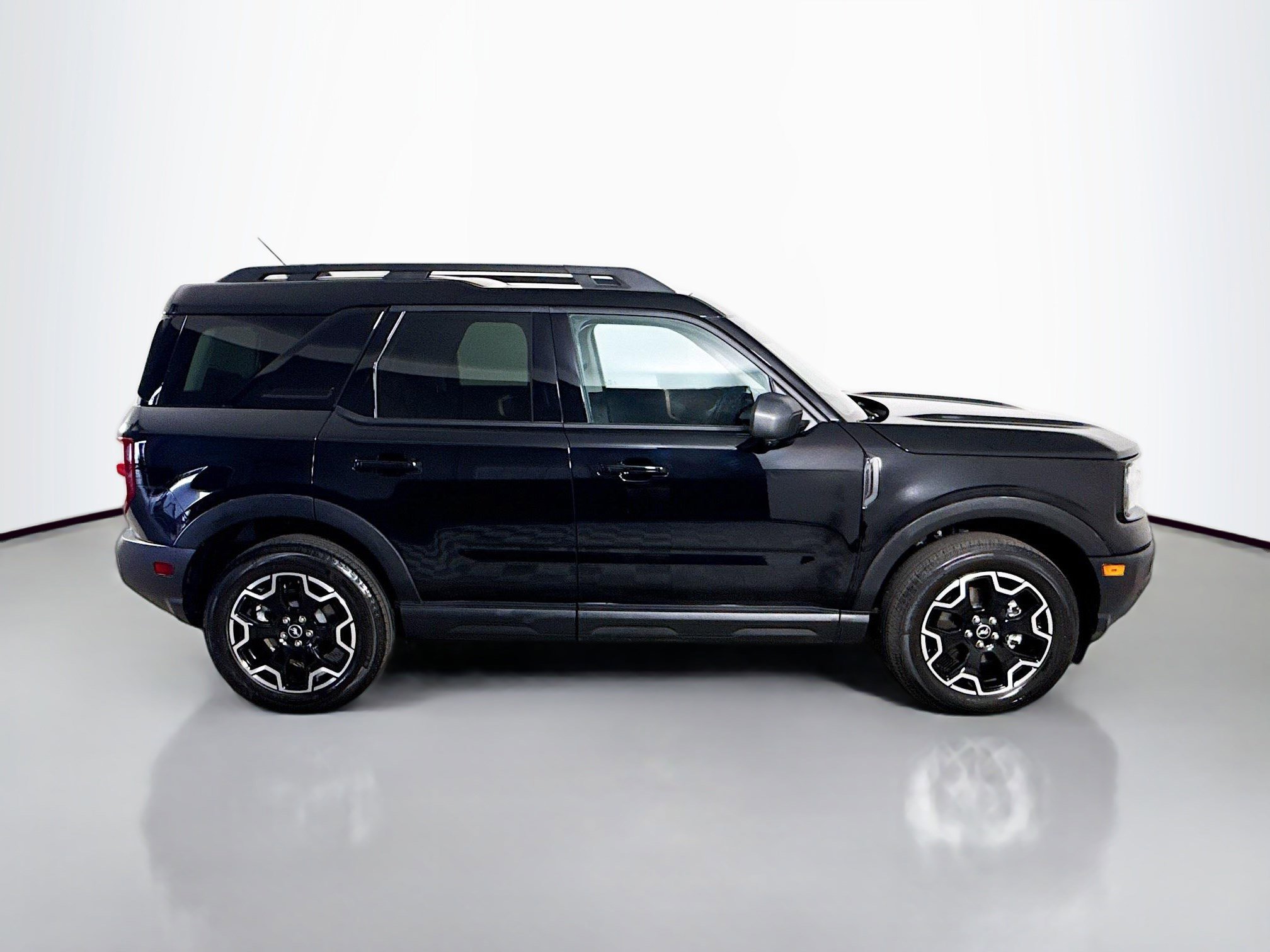 Used 2025 Ford Bronco Sport Outer Banks w/ Outer Banks Tech Package+ AWD/4WD image 11
