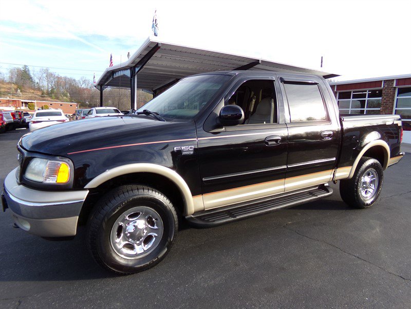 Used 2001 Ford F150 Lariat image 1
