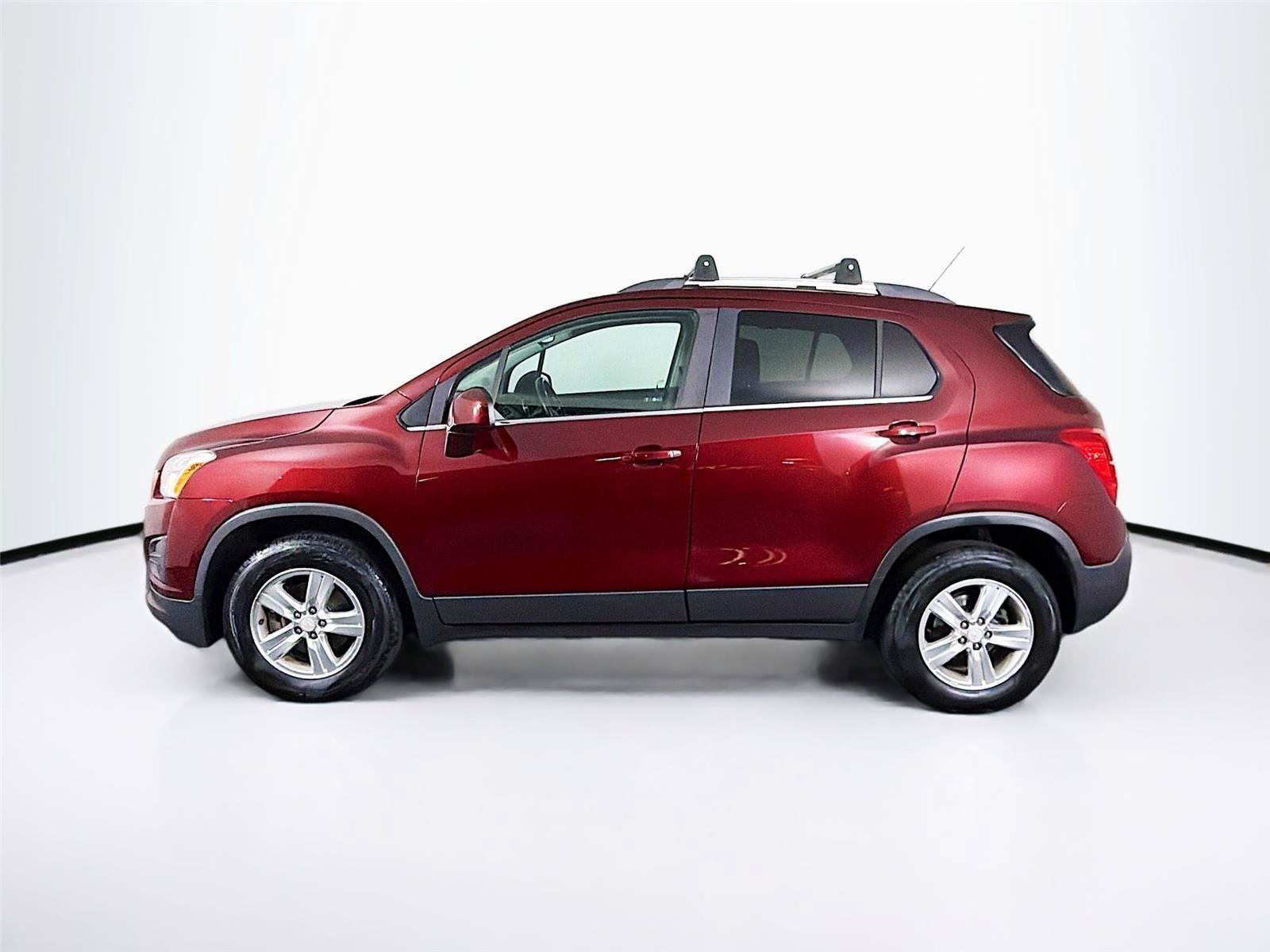Used 2016 Chevrolet Trax LT w/ LT Convenience Package AWD/4WD image 8