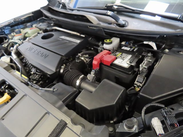Used 2023 Nissan Rogue S image 35