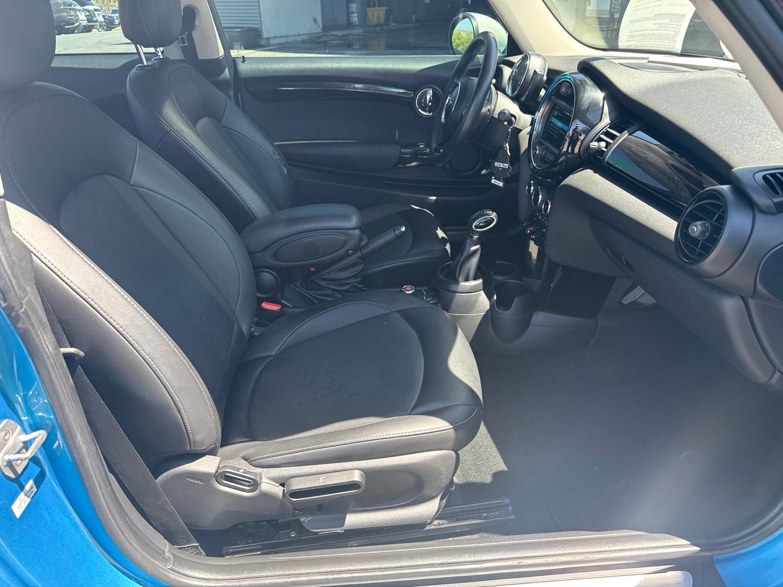 Used 2019 MINI Cooper 2-Door Hardtop FWD image 13