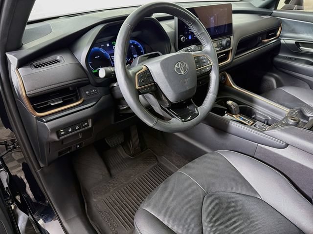 Used 2024 Toyota Grand Highlander AWD Hybrid image 13