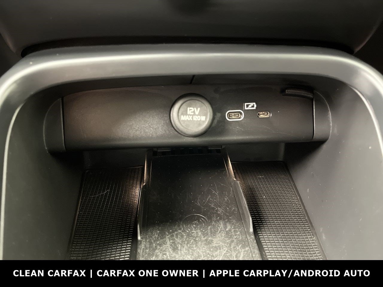 Used 2023 Volvo XC40 Recharge Plus AWD/4WD image 24