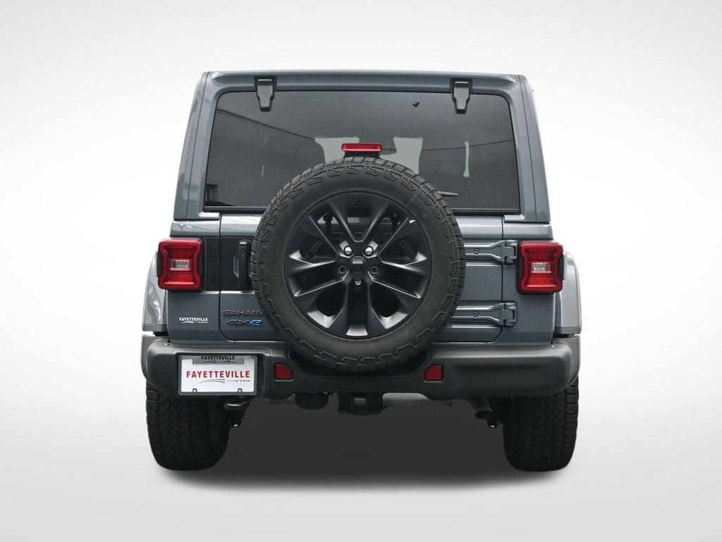 Used 2025 Jeep Wrangler Sahara 4xe image 7