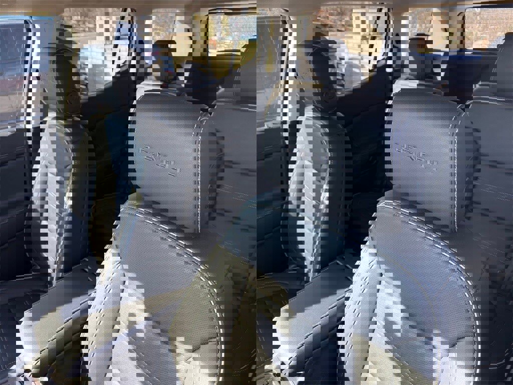 Used 2023 GMC Acadia Denali w/ Denali Ultimate Package image 12