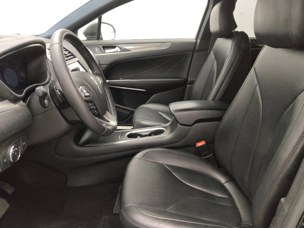 Used 2019 Lincoln MKC Premiere FWD image 17