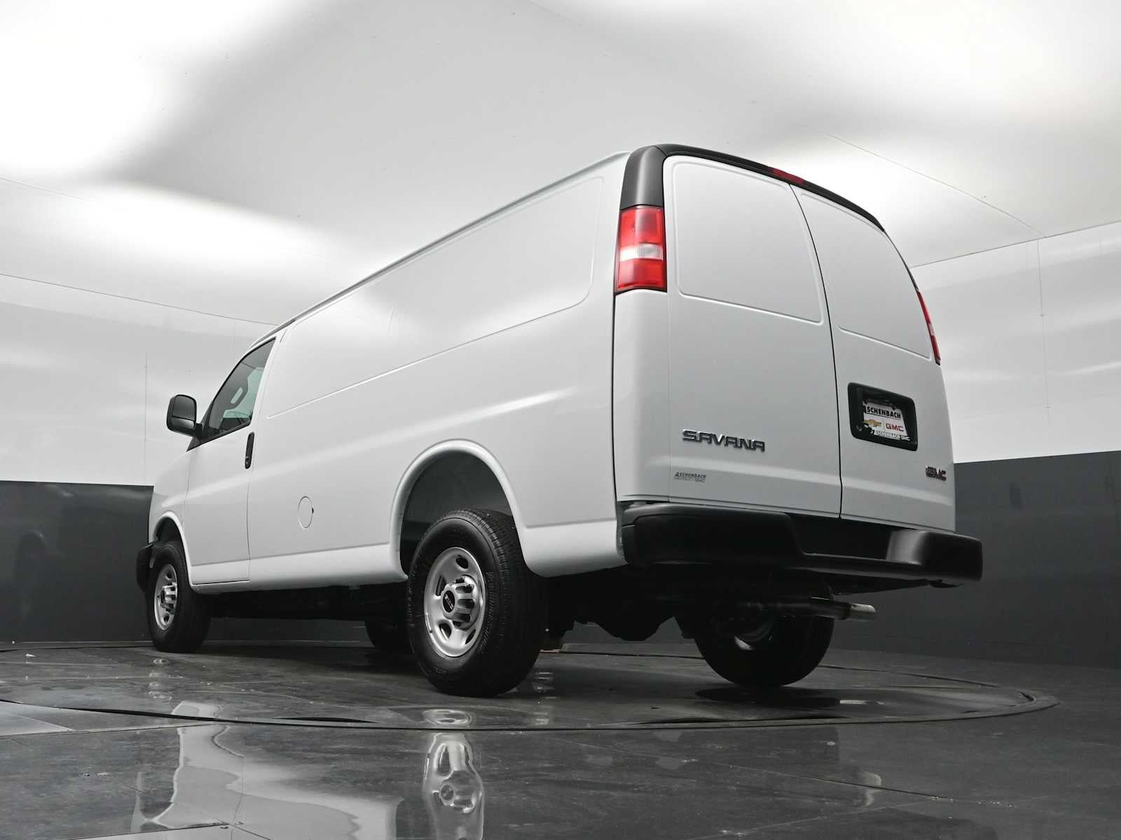 New 2026 GMC Savana 3500 w/ Driver Convenience Package RWD image 22