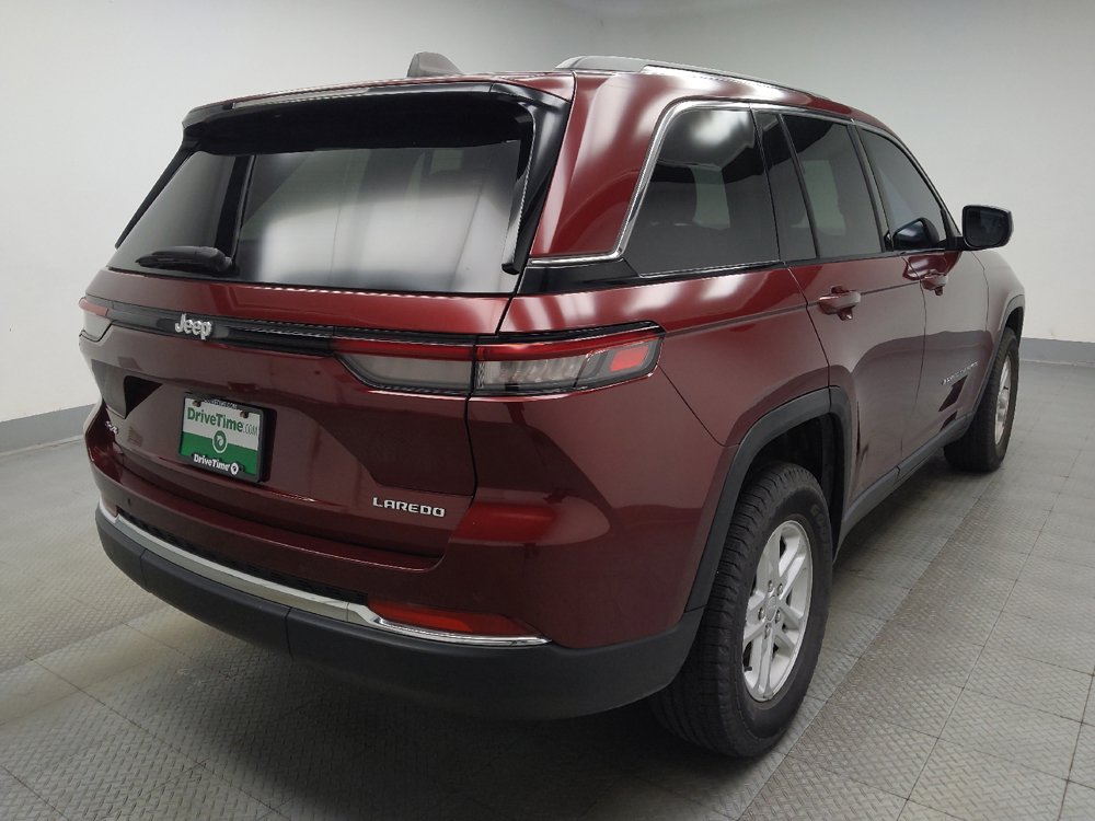 Used 2023 Jeep Grand Cherokee Laredo w/ Luxury Tech Group I AWD/4WD image 9