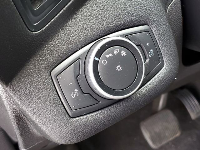 Used 2017 Ford C-MAX Energi SE w/ Equipment Group 402A image 12