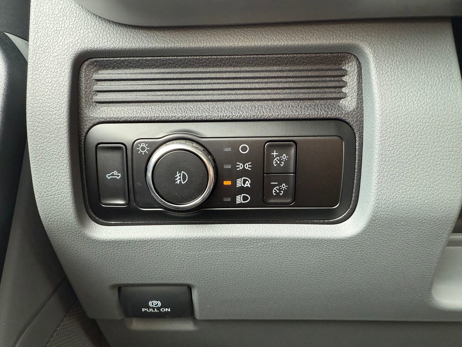 New 2025 Ford F350 XL w/ XL Off-Road Package image 18