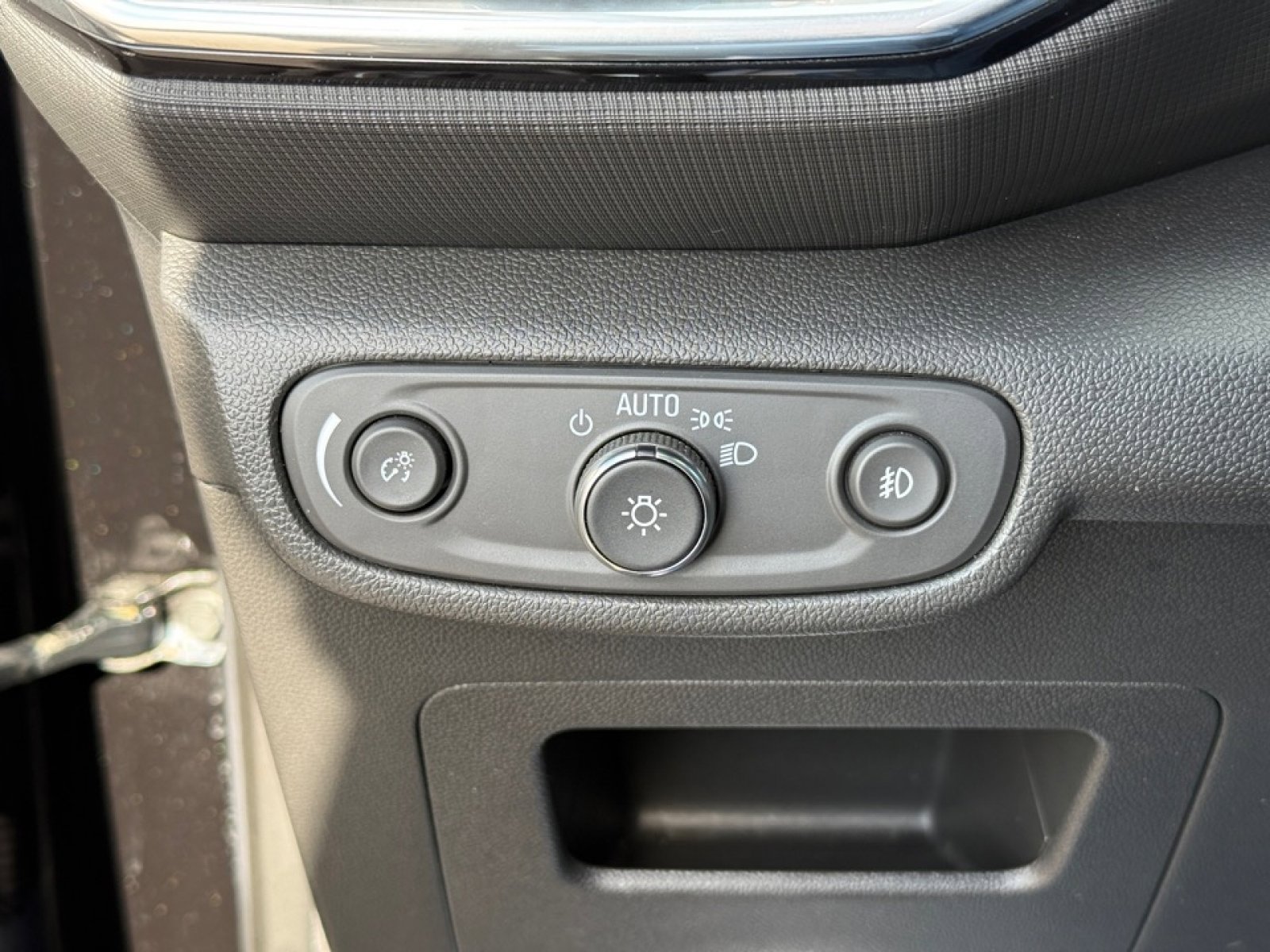 Used 2023 Chevrolet TrailBlazer LT w/ Sun and Liftgate Package image 33