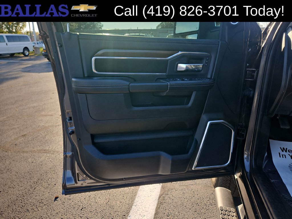 Used 2024 RAM 2500 Laramie w/ Safety Group AWD/4WD image 10