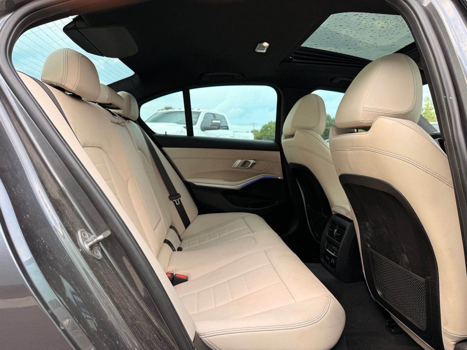 Used 2020 BMW 330i Sedan w/ M Sport Package RWD image 25