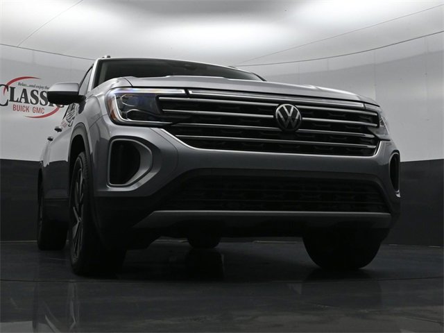 Used 2025 Volkswagen Atlas SE image 25