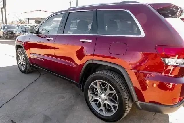Used 2021 Jeep Grand Cherokee Limited w/ Luxury Group II AWD/4WD image 13