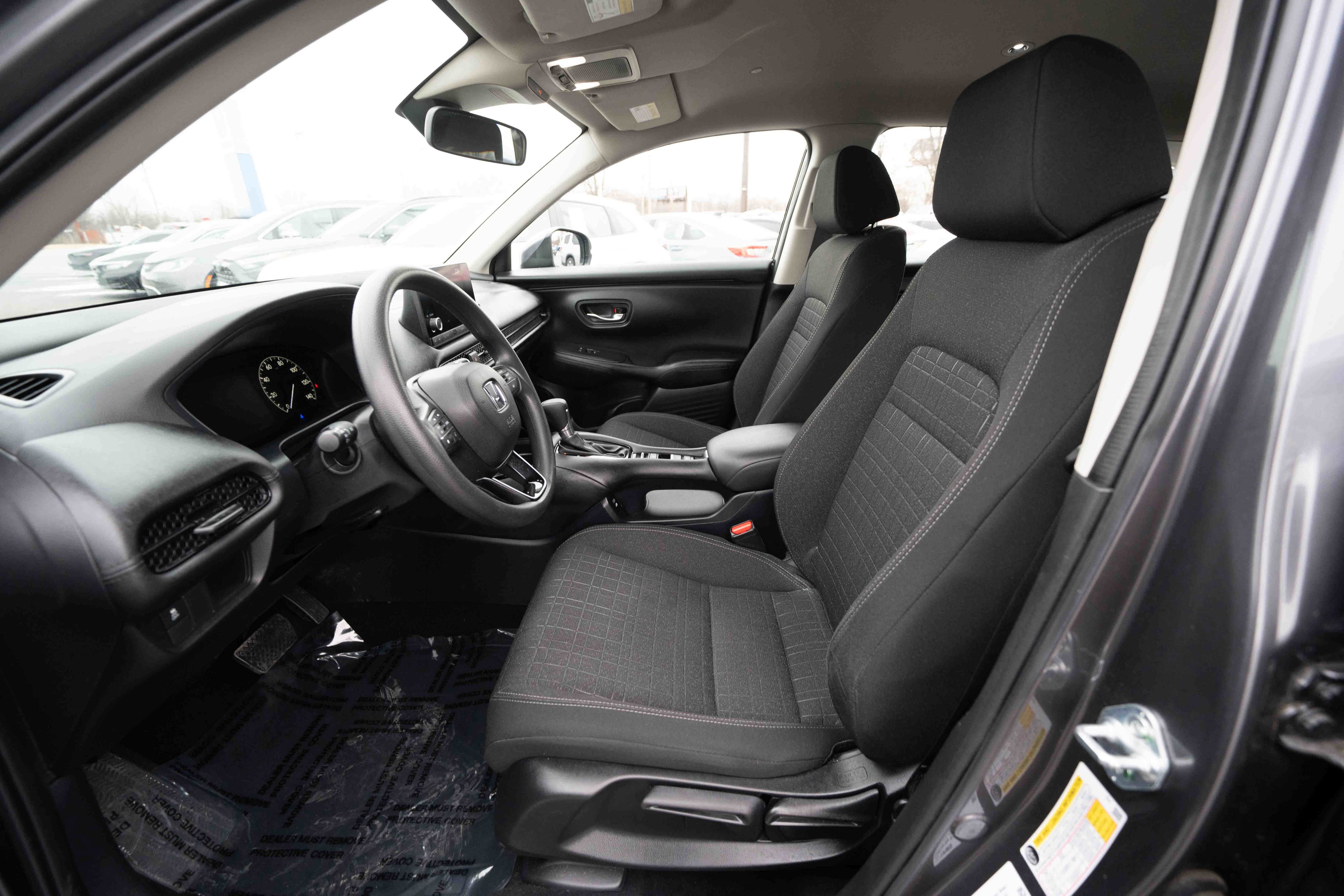 Used 2024 Honda HR-V LX image 9