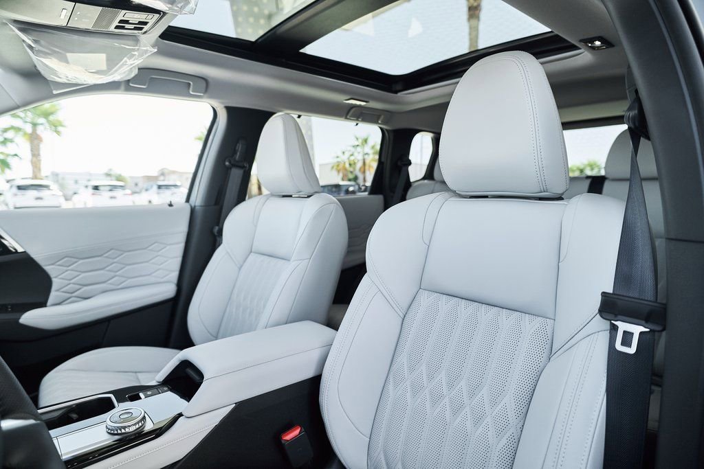 New 2026 Mitsubishi Outlander SEL FWD image 29