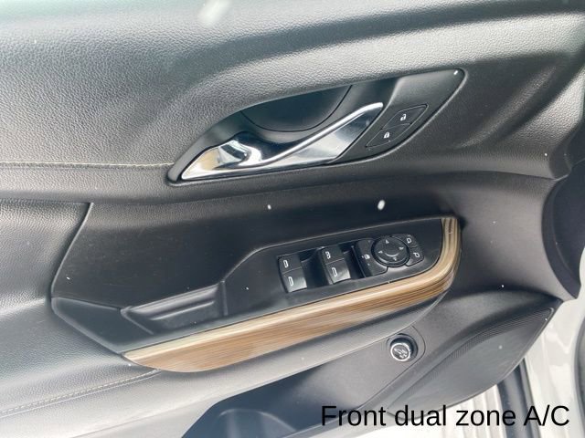 Used 2023 GMC Acadia SLE image 22