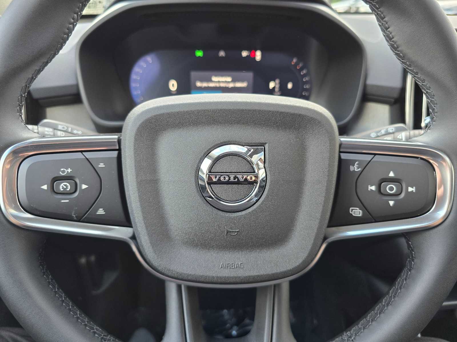 New 2026 Volvo XC40 B5 Plus w/ Protection Package Premier image 23