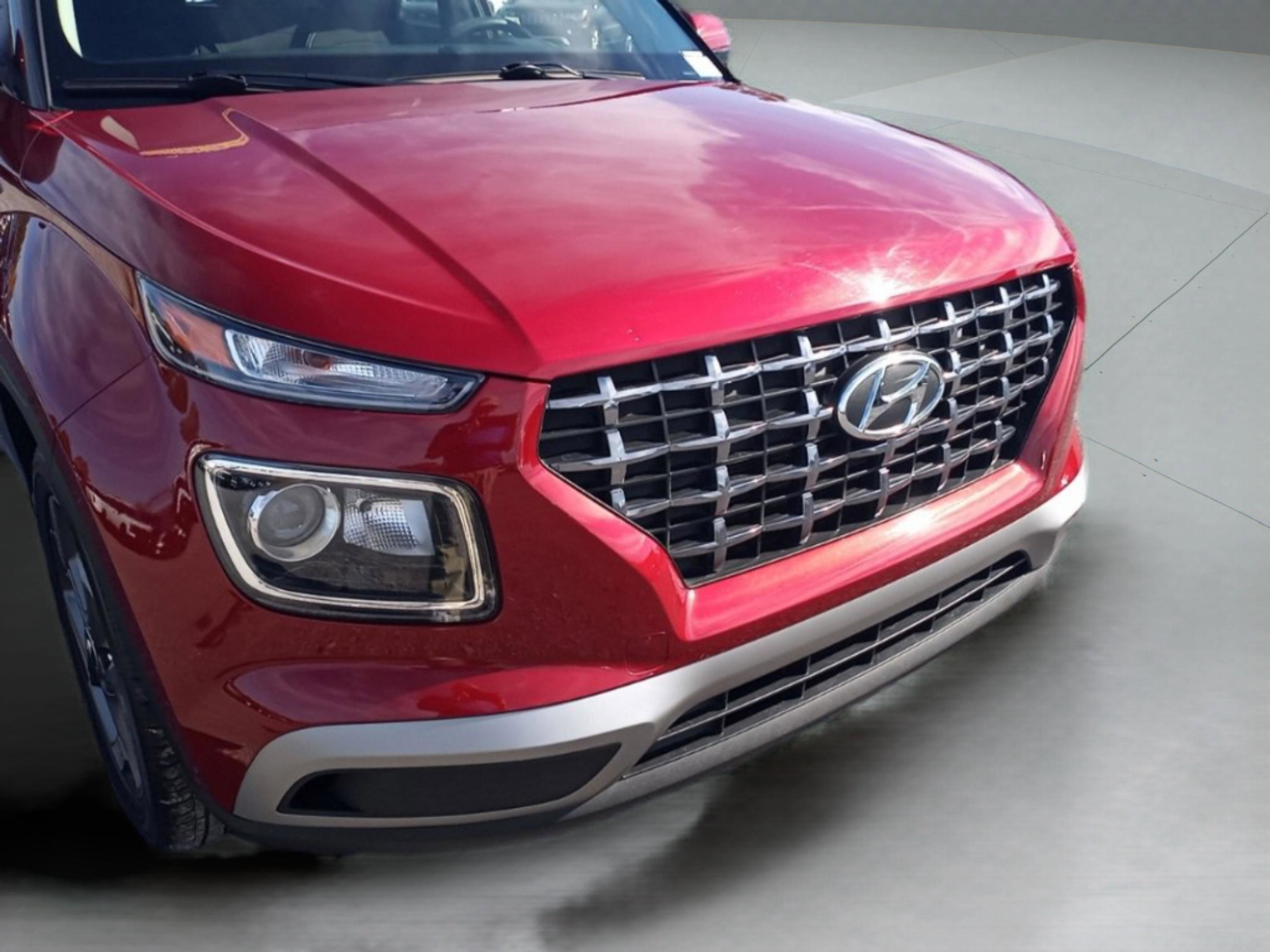 Certified 2024 Hyundai Venue SEL image 39