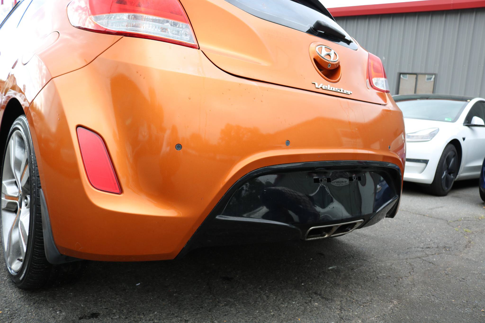 Used 2015 Hyundai Veloster w/ Option Group 03 FWD image 12