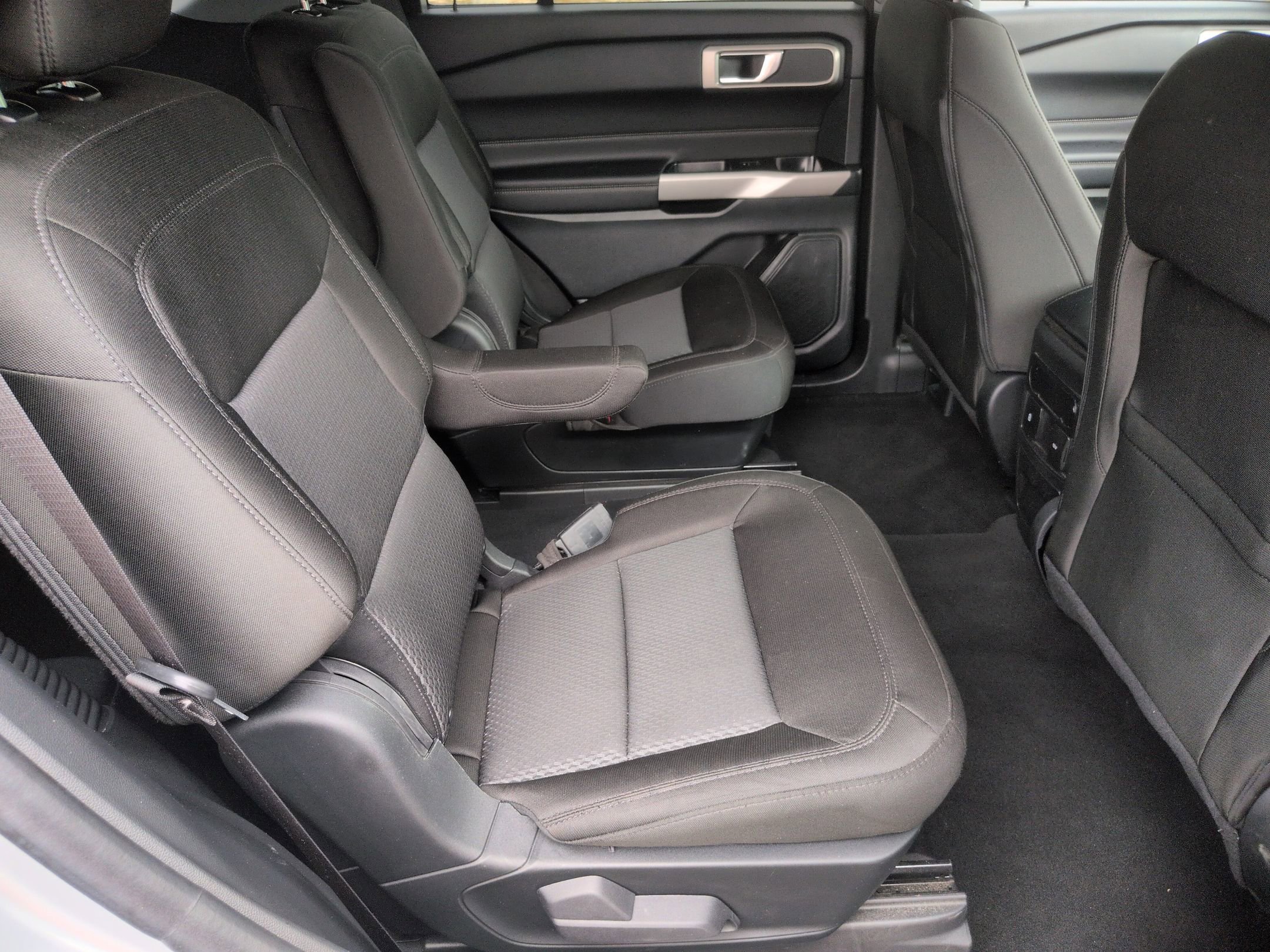 Certified 2024 Ford Explorer XLT AWD/4WD image 33