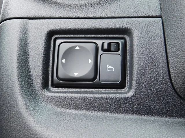 Used 2019 Nissan Versa SV w/ SV Special Edition Package image 22