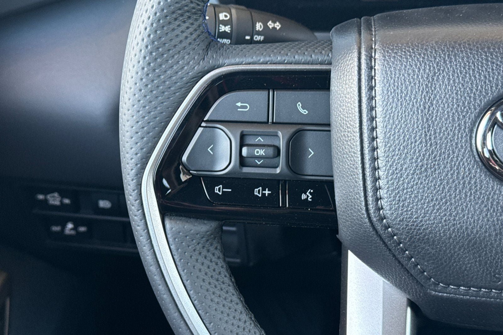 New 2026 Toyota Tundra Platinum AWD/4WD image 27