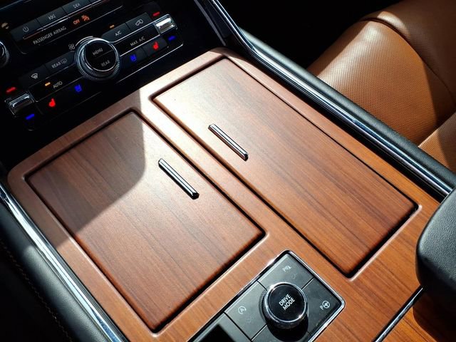 Used 2019 Lincoln Navigator L Reserve AWD/4WD image 24