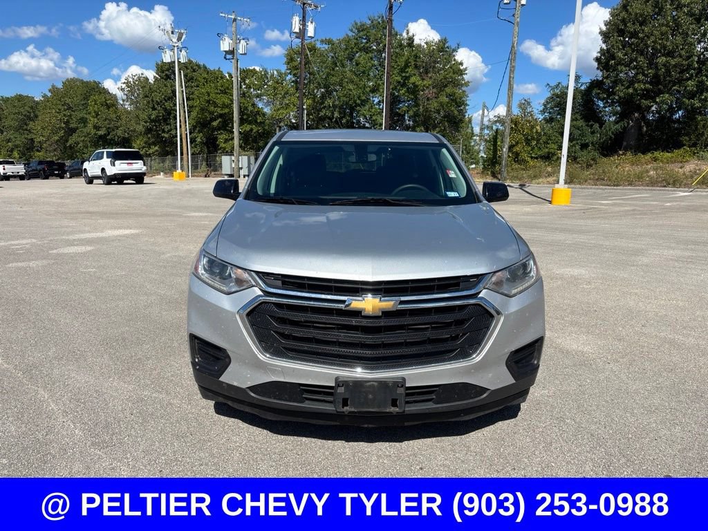 Used 2018 Chevrolet Traverse LS FWD image 2