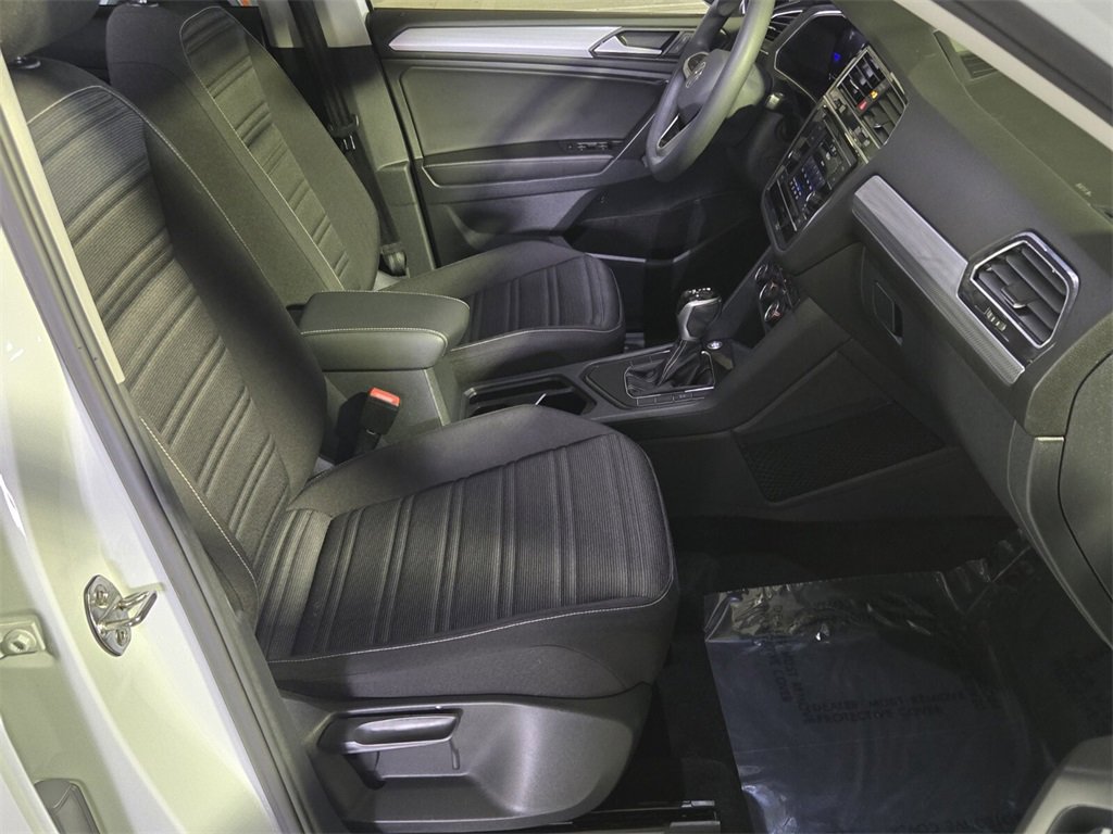Certified 2023 Volkswagen Tiguan S image 17