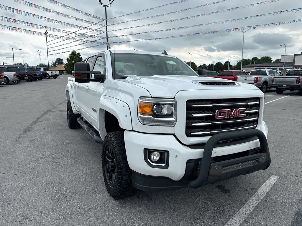 Used 2018 GMC Sierra 2500 SLT w/ Duramax Plus Package AWD/4WD image 7