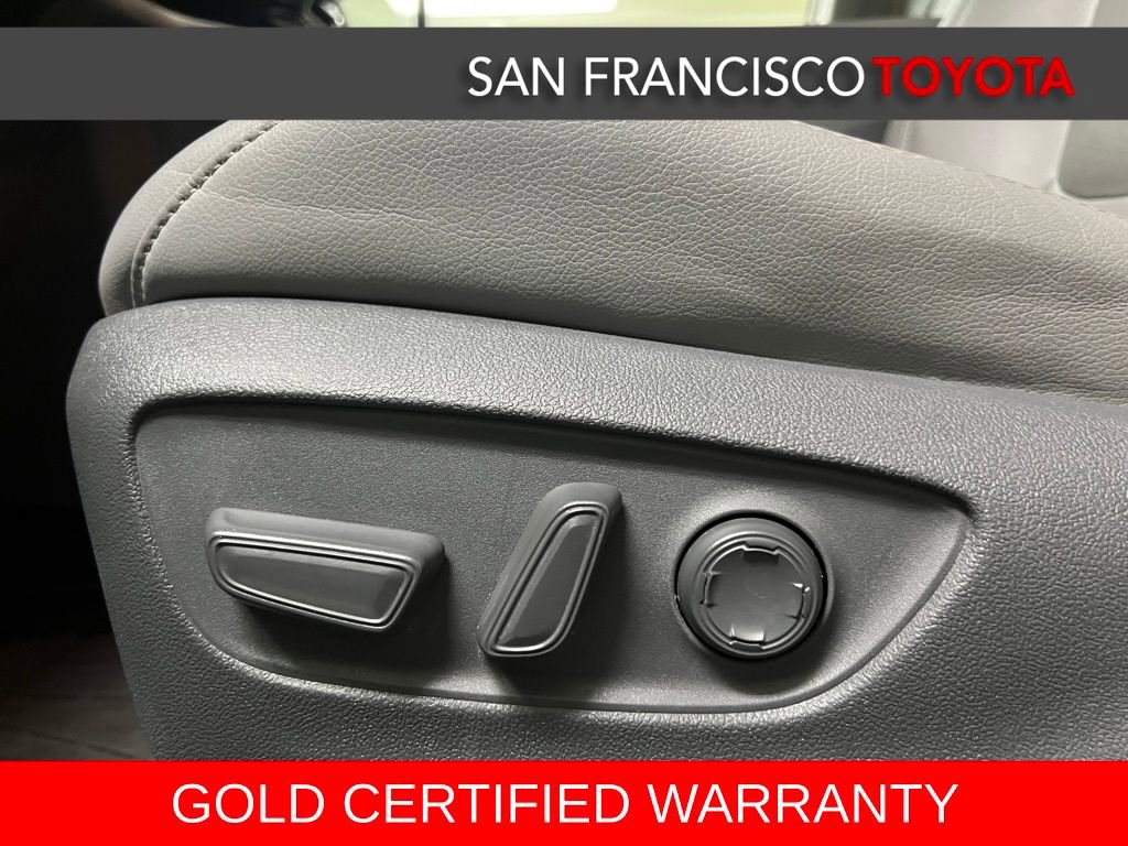 Certified 2021 Toyota Sienna Limited image 12