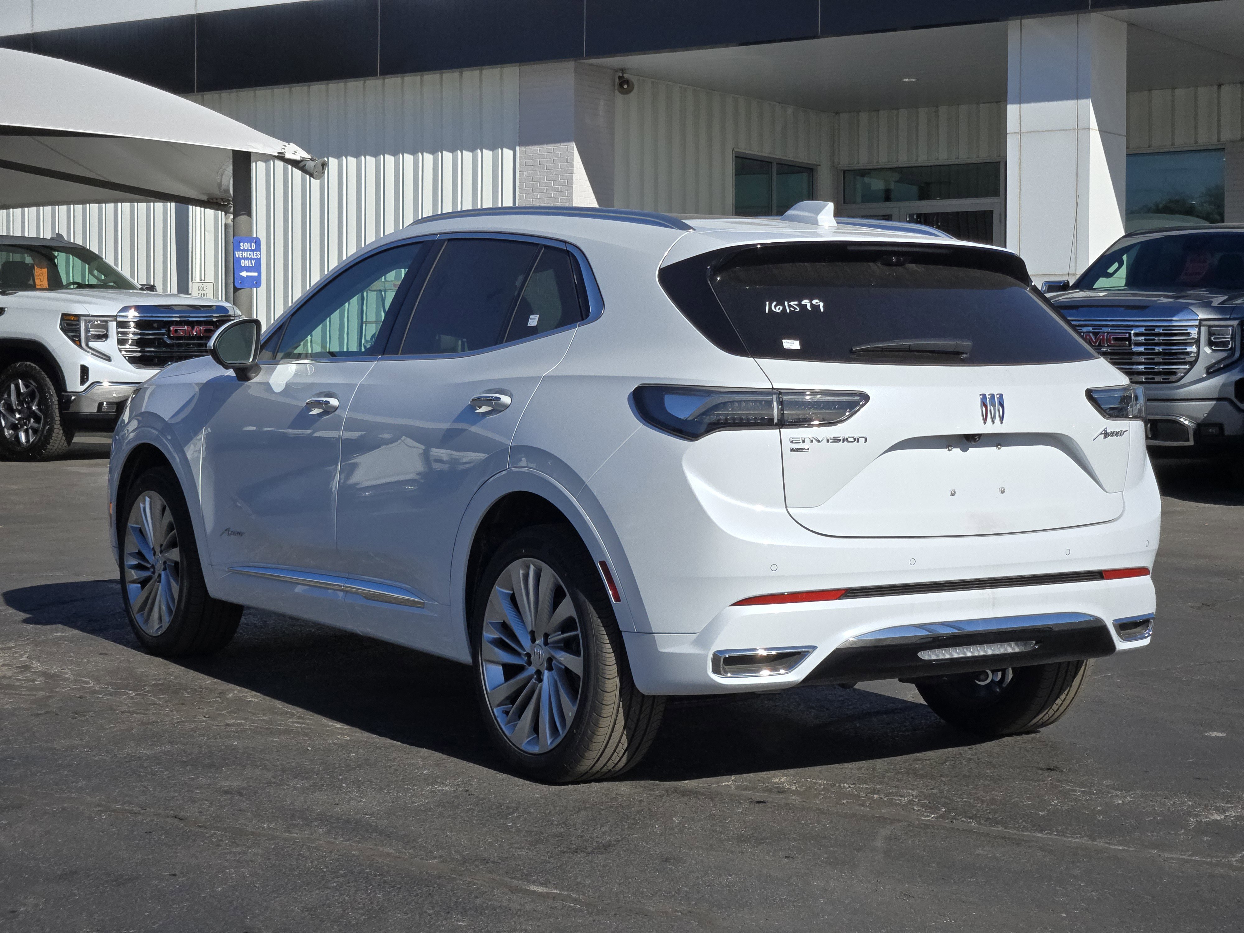 New 2026 Buick Envision Avenir image 3