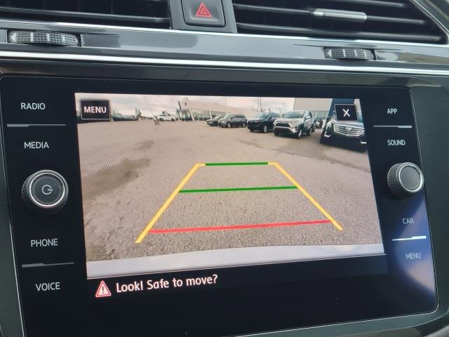 Used 2020 Volkswagen Tiguan SE image 28