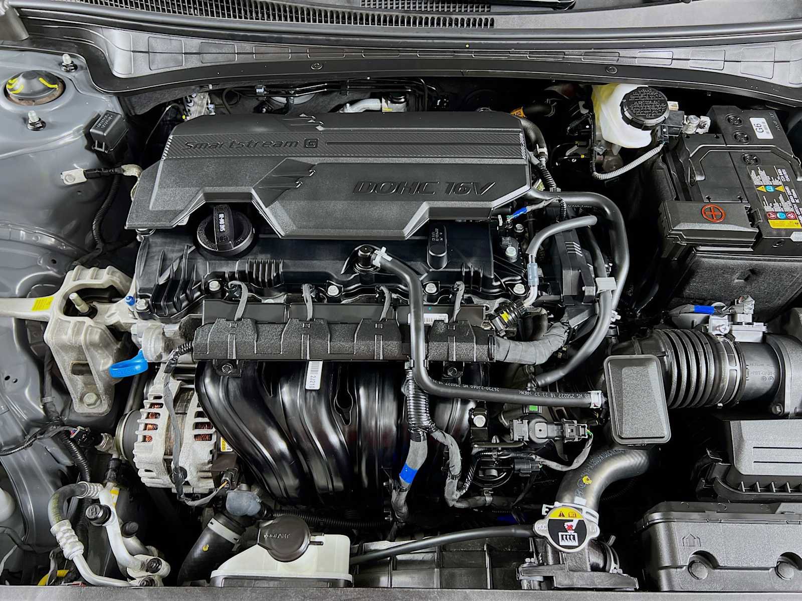 Certified 2025 Hyundai Elantra Sport image 28