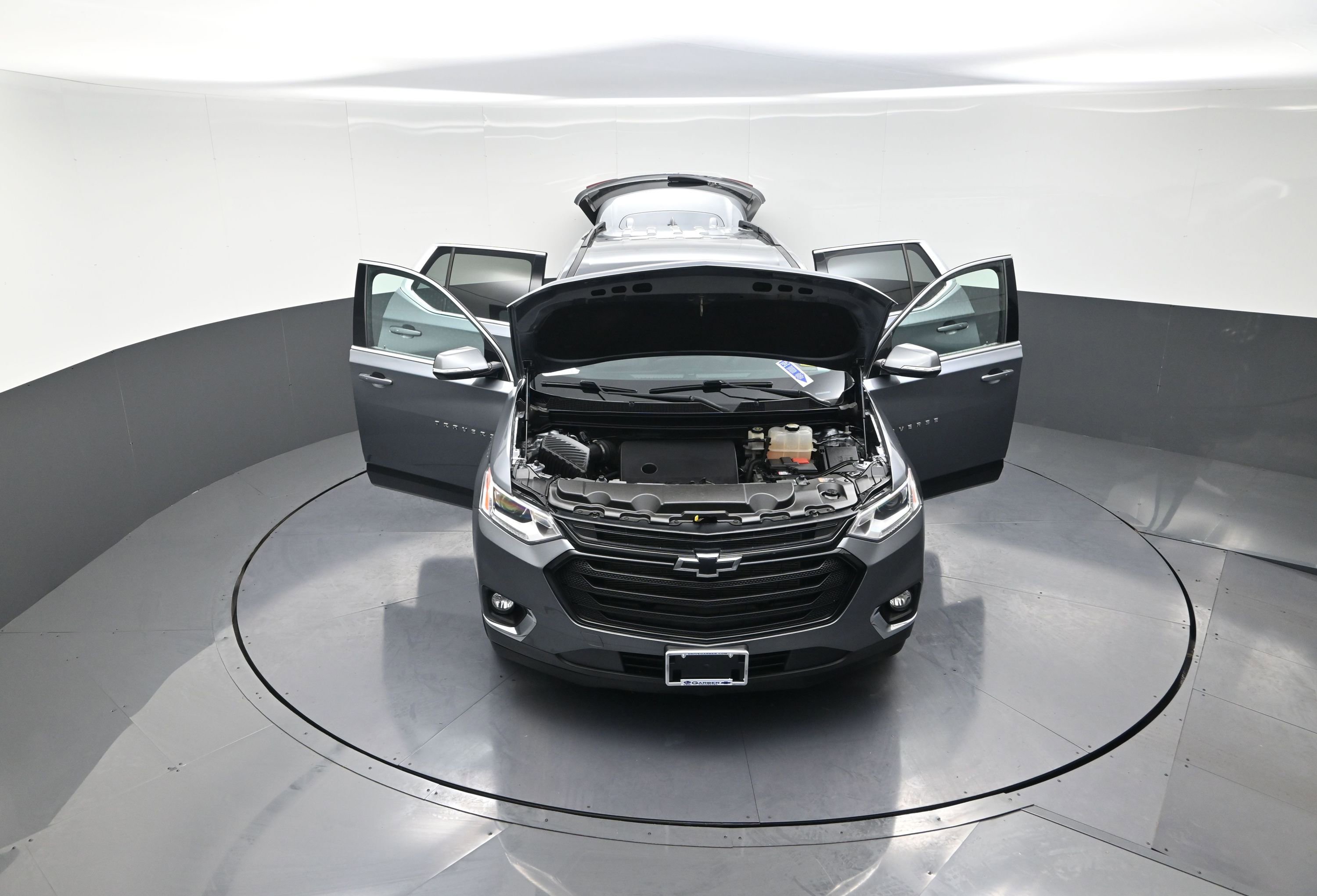 Used 2020 Chevrolet Traverse LT w/ LPO, Black Accent Package image 12