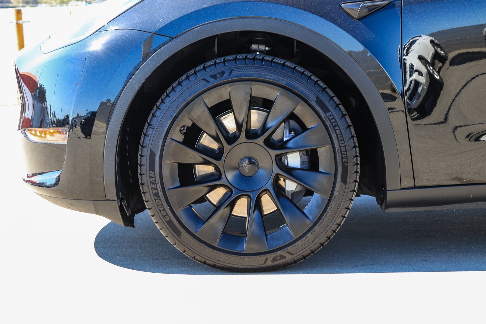 Used 2022 Tesla Model Y Long Range AWD/4WD image 10